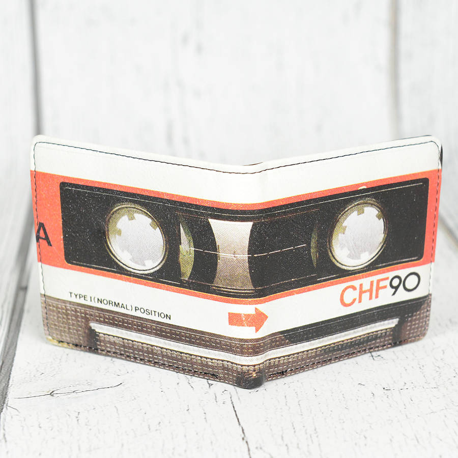 original_cassette-tape-wallet.jpg